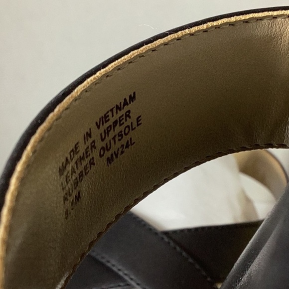 Michael Michael Kors Lynn Espadrille Sandal - Picture 10 of 11